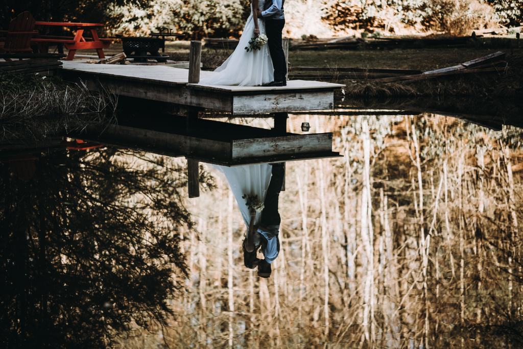 Seven Fantastic Benefits of a Lake Wedding