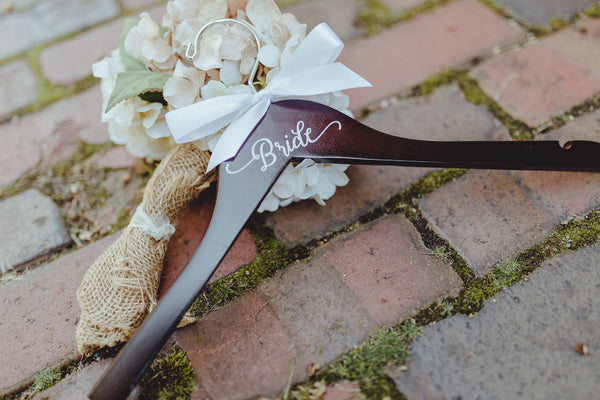 Bride Decal Hanger, Font 1